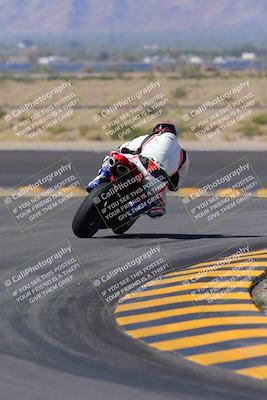 media/Oct-08-2022-SoCal Trackdays (Sat) [[1fc3beec89]]/Turn 11 Backside (1145am)/